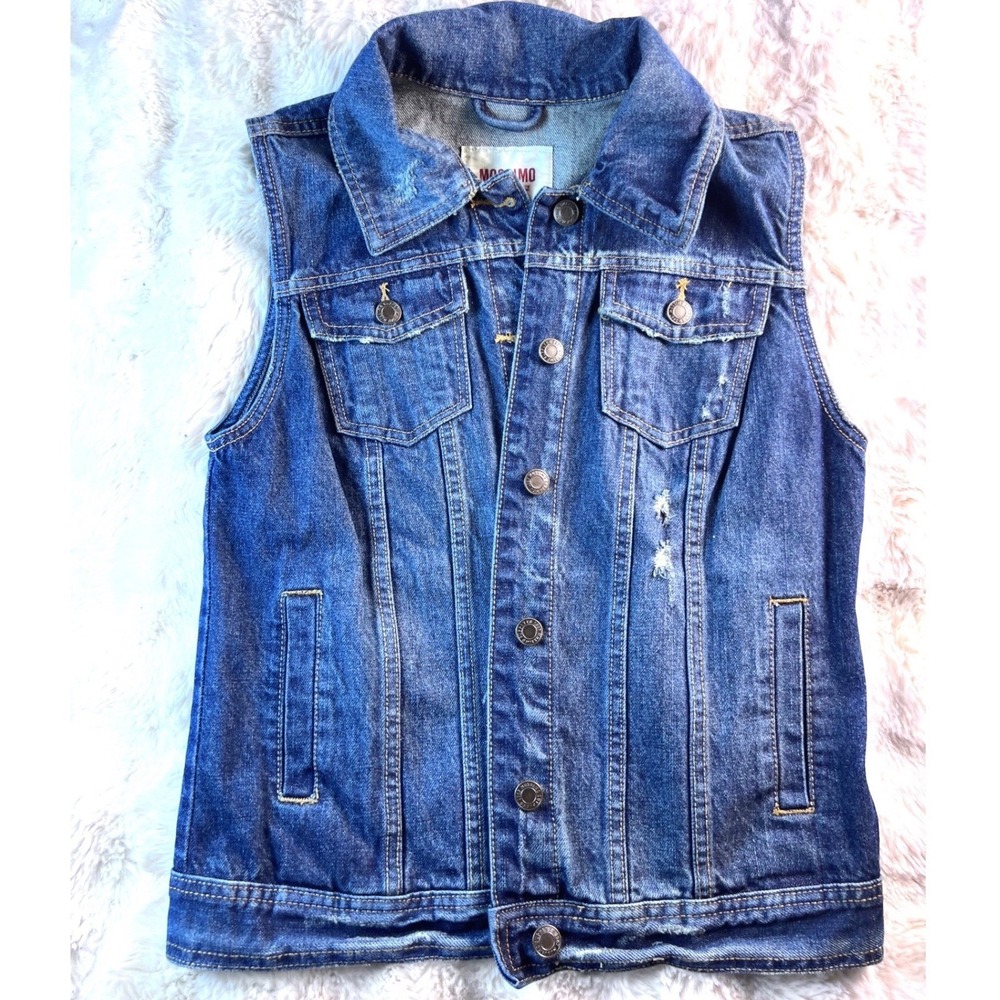 Mossimo Supply Co Womens Medium Wash Distressed Denim Trucker Vest Size M. A21